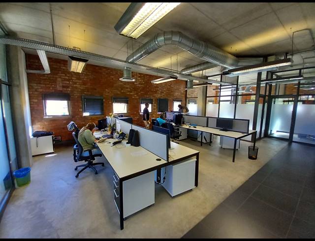 396M² OFFICE TO LET IN BRYANSTON
